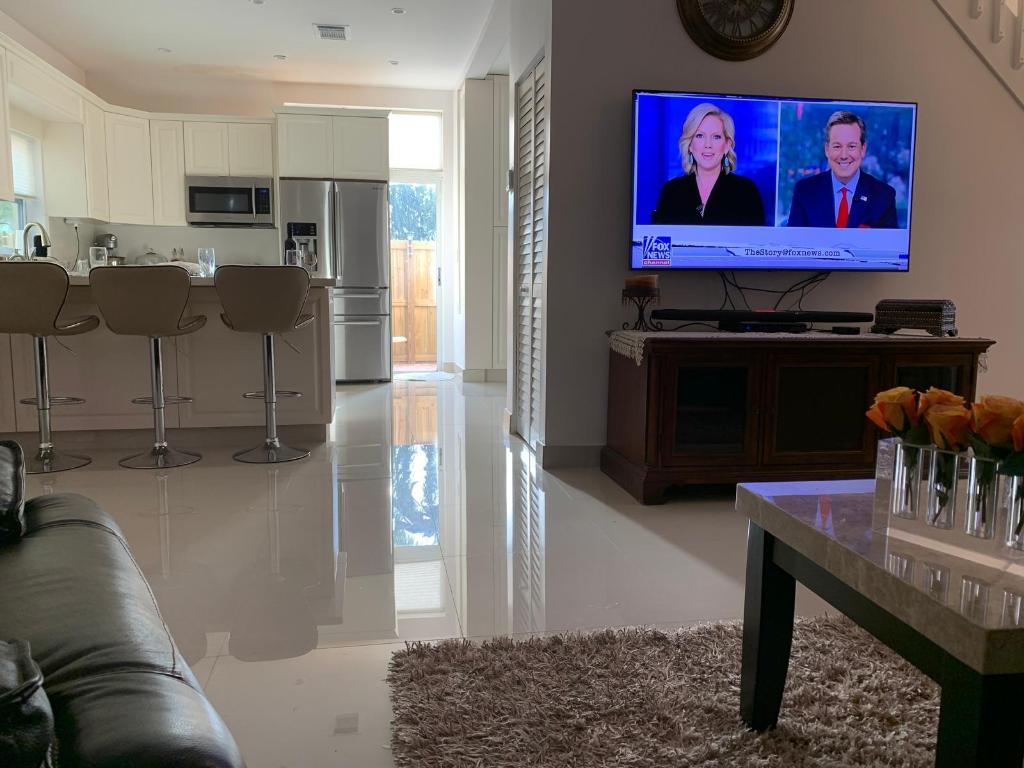 3790 Piedmont Street 3790