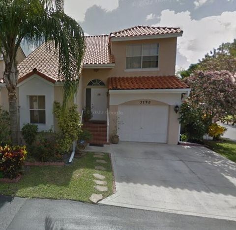 Photo of 3790 Piedmont Street #3790, Hollywood, FL 33021 (MLS # R11157160)