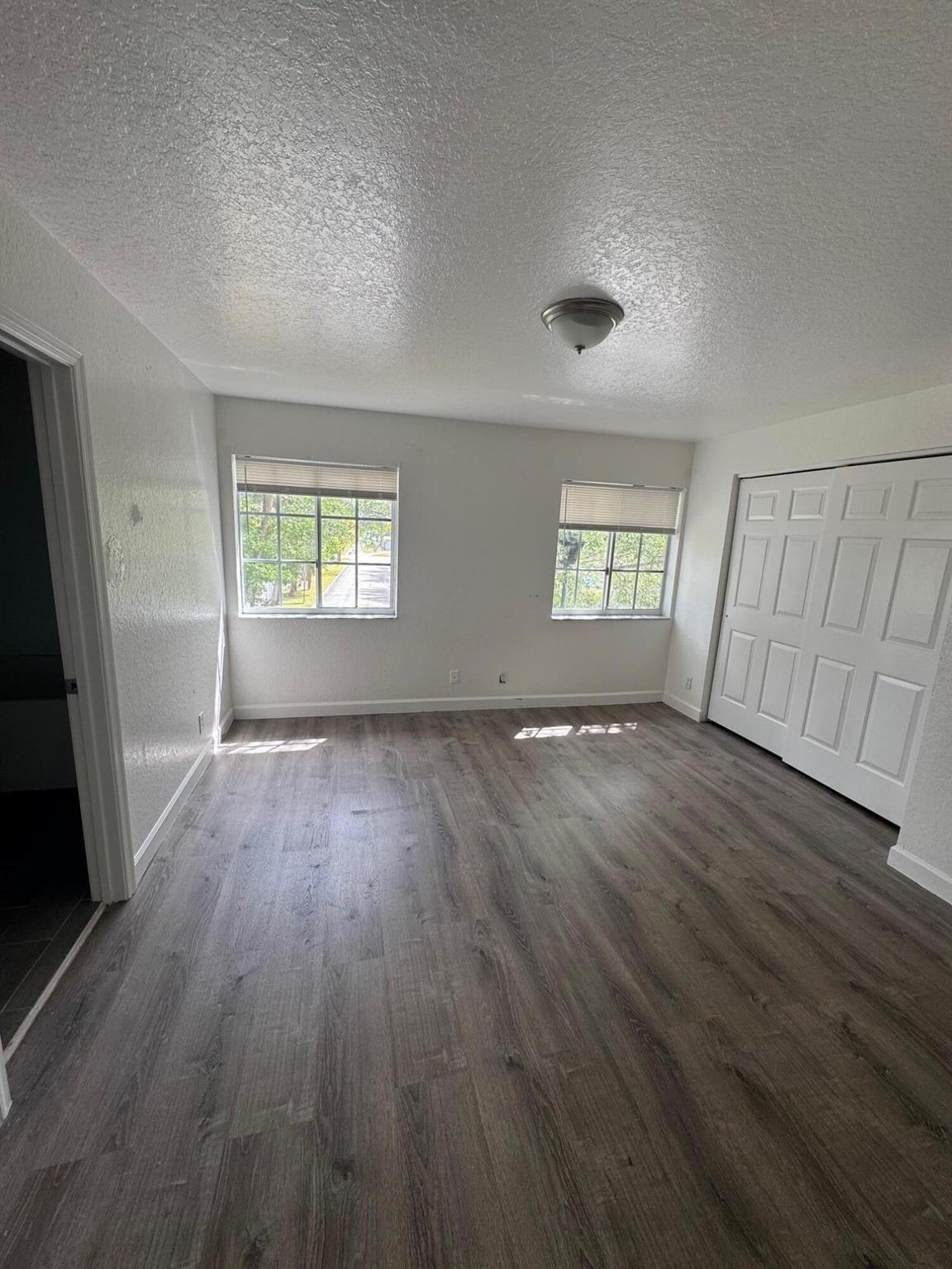 1101 Colonial Palms Way 1101