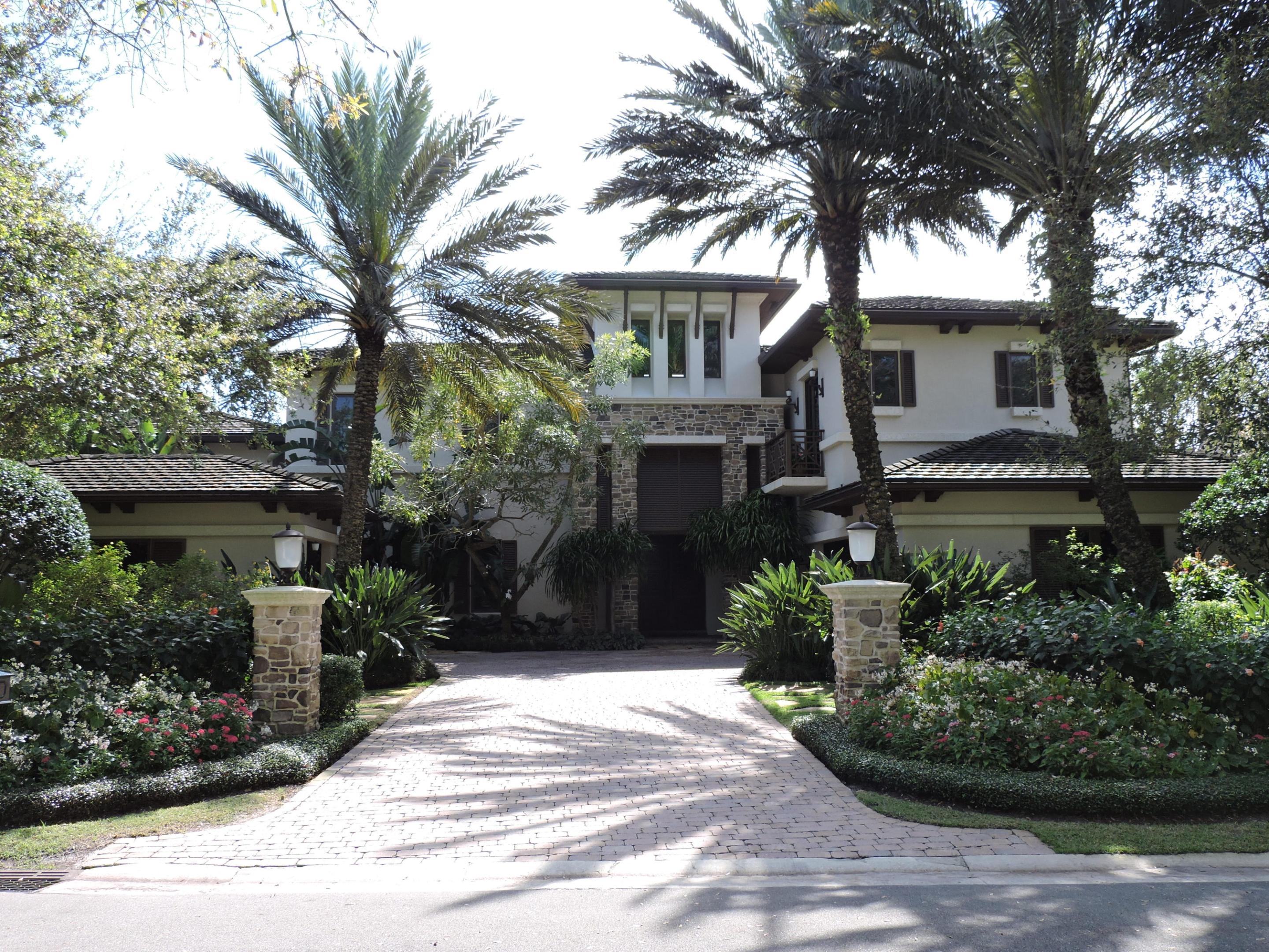 ADMIRALS COVE - Residential