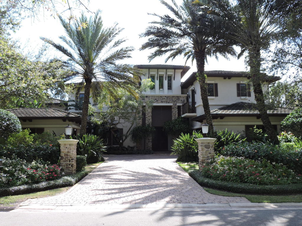 ADMIRALS COVE - Residential