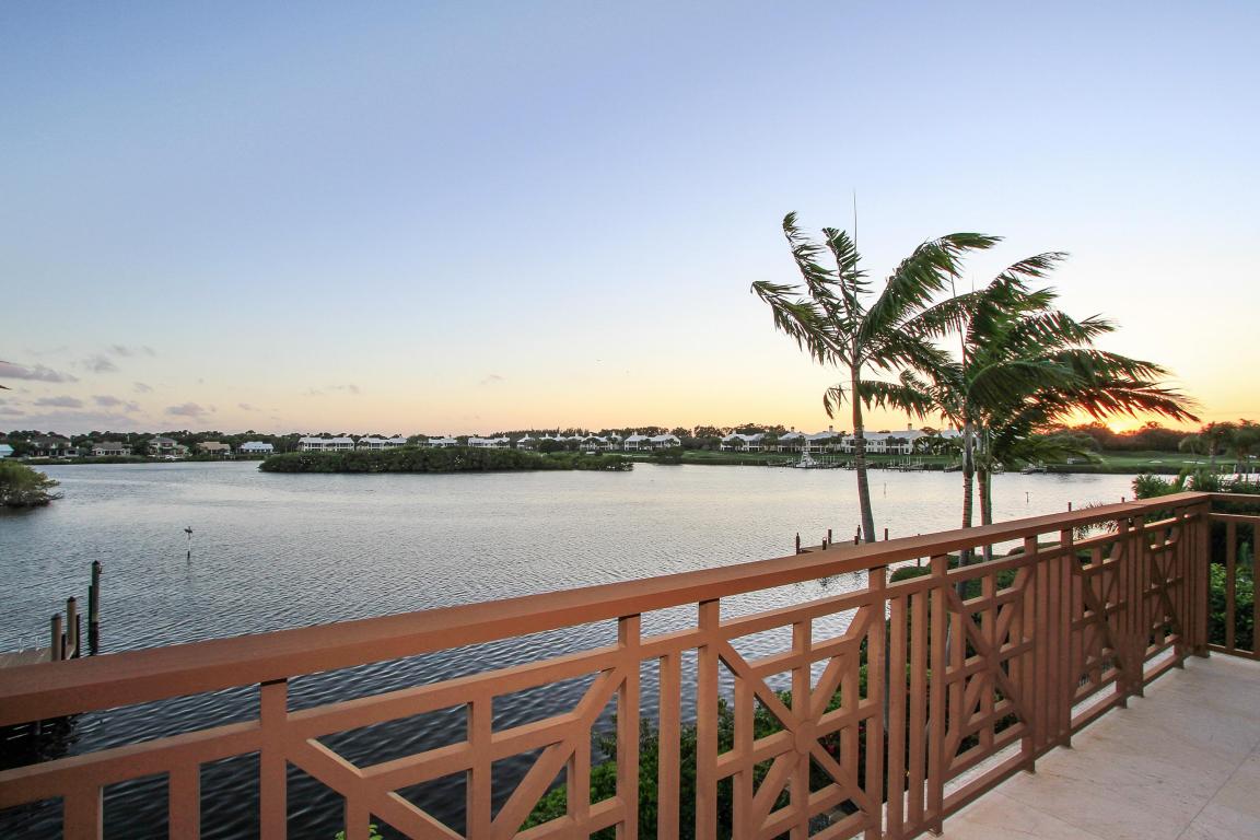 ADMIRALS COVE - Residential