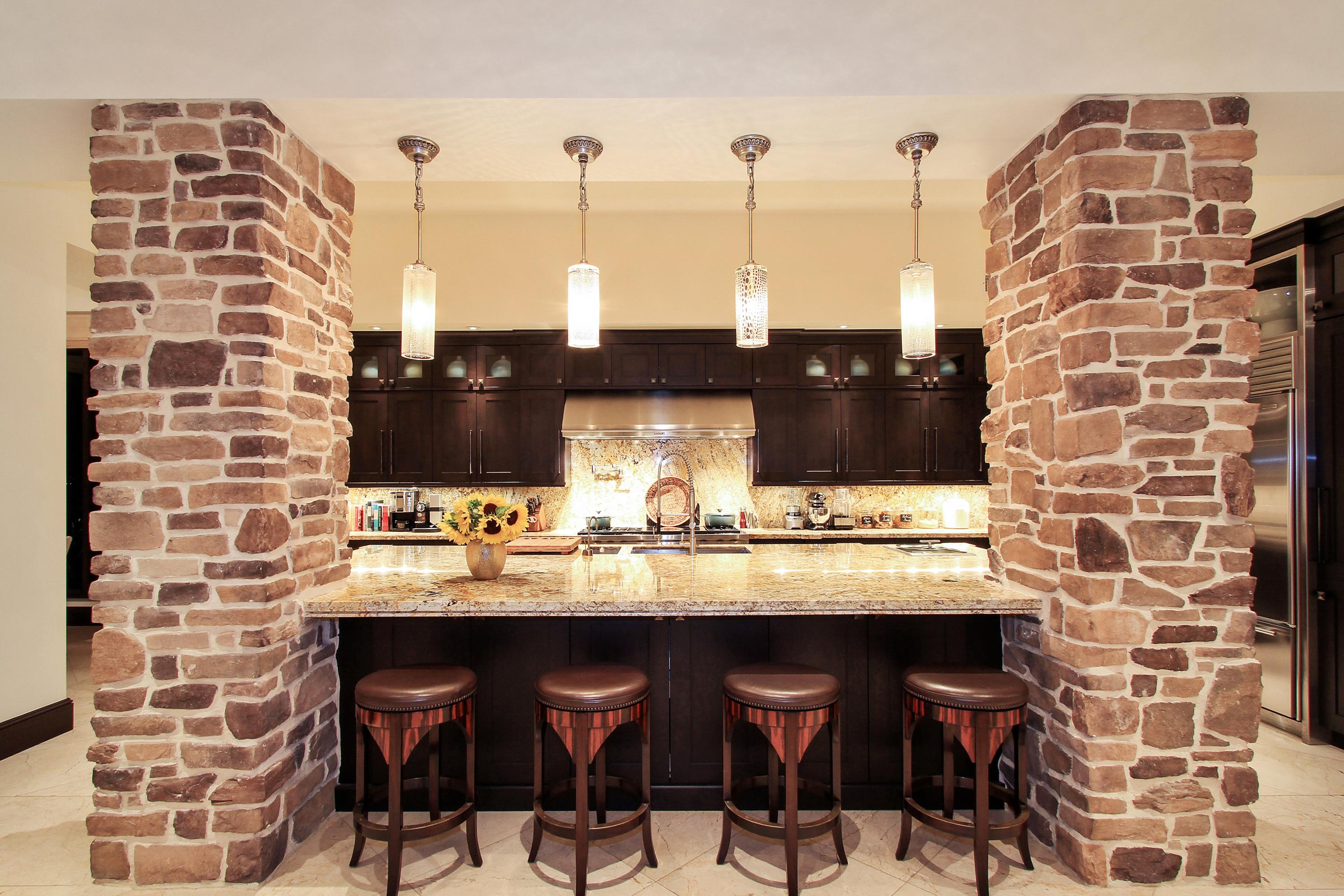 ADMIRALS COVE - Residential