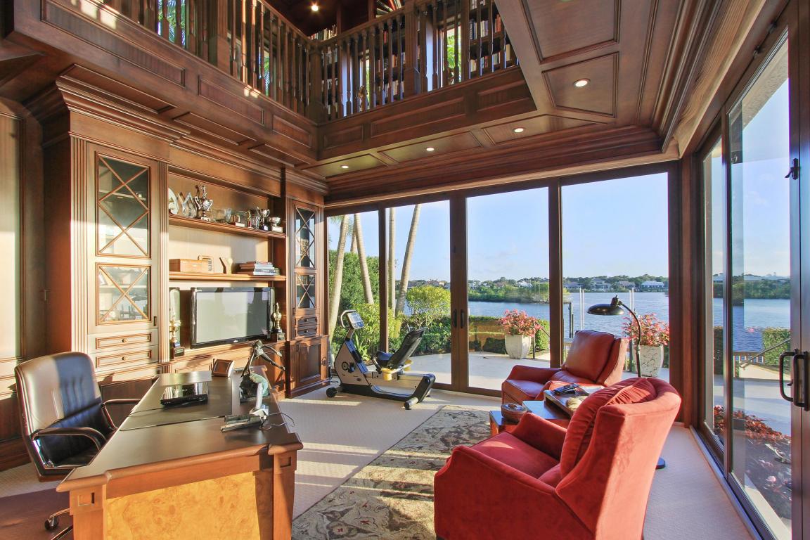 ADMIRALS COVE - Residential