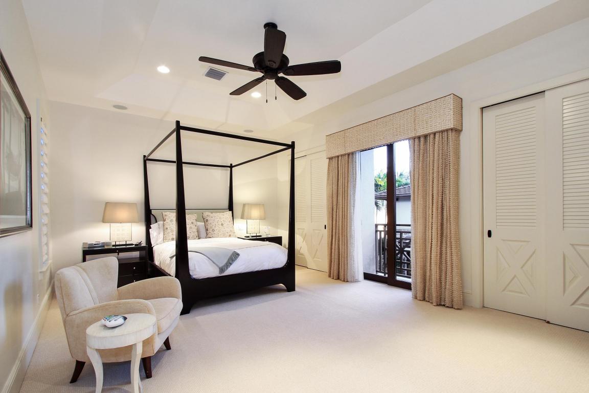 ADMIRALS COVE - Residential