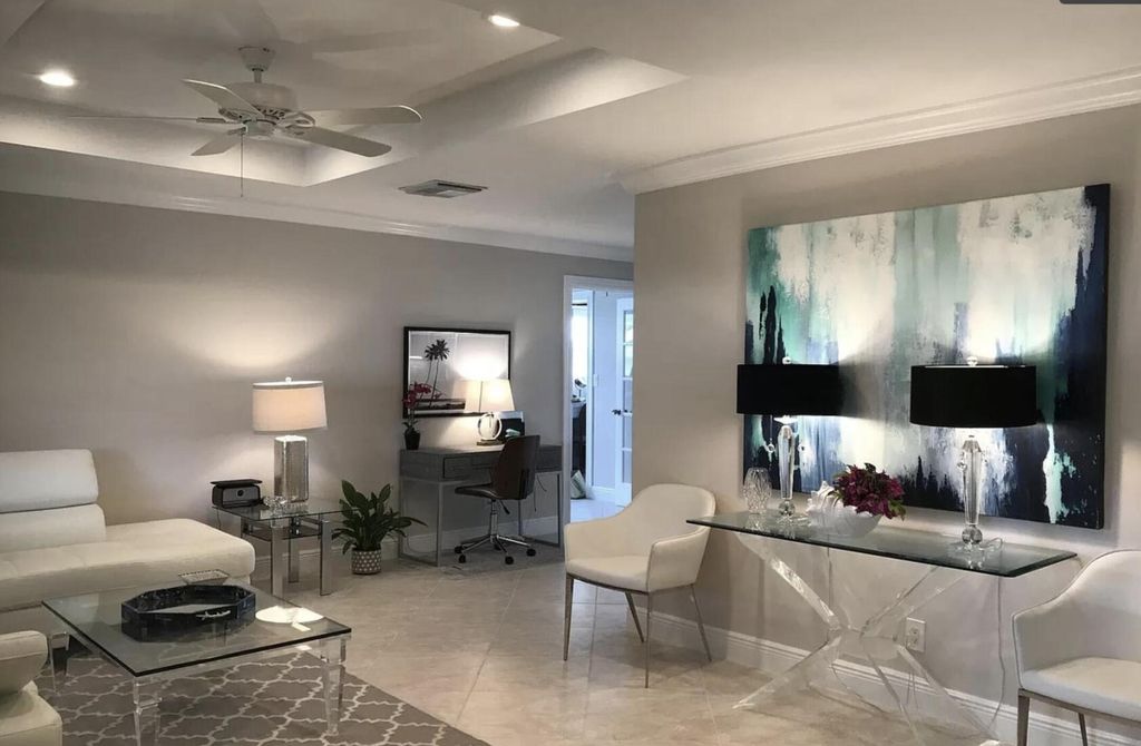 Photo of 1801 SW 5th Avenue, Boynton Beach, FL 33426 (MLS # R11036594)