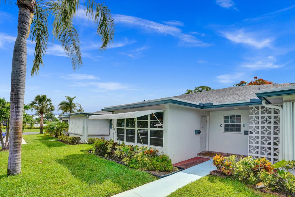 Photo of 1225 Club Drive W #C, Delray Beach, FL 33445 (MLS # R11053253)