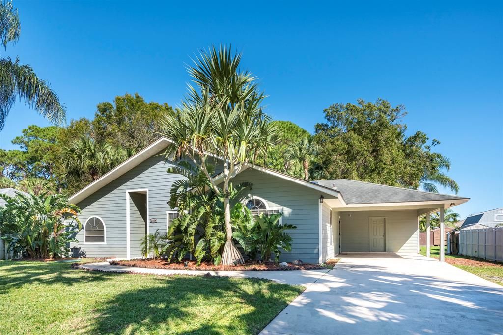 Photo of 2009 SW Villanova Road, Port Saint Lucie, FL 34953 (MLS # R10861789)