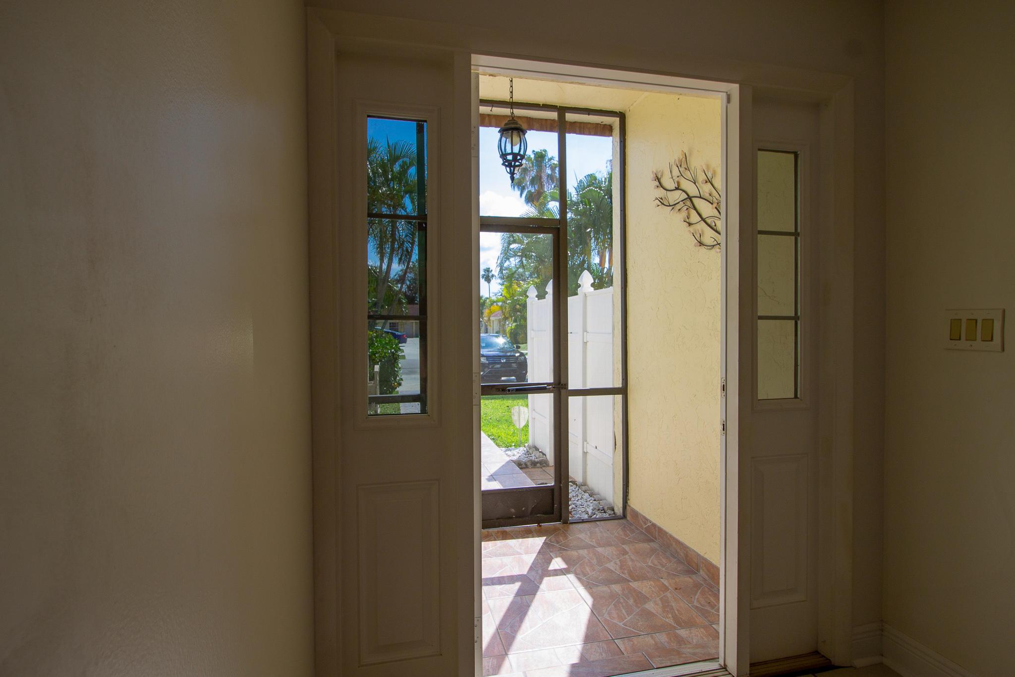 SOUTH SHORE 4 OF WELLINGT - Residential Lease