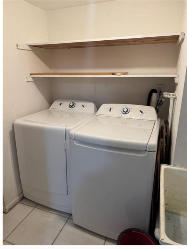 4032 SW 67th Ter 4032