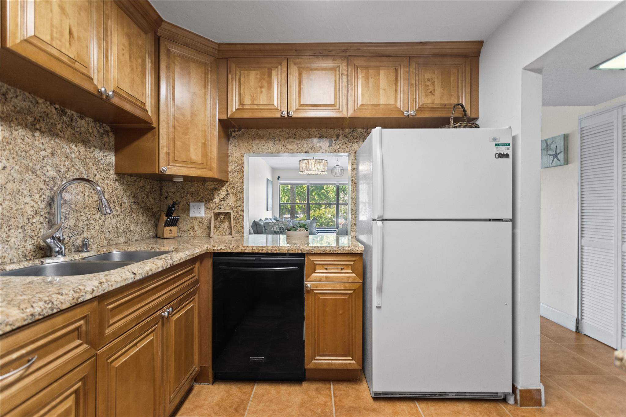 Cypress Bend I-B & I-C Co - Residential Lease