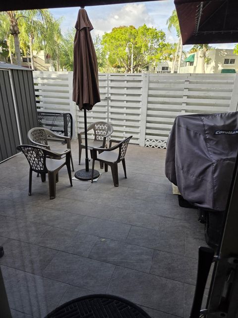 Tiny photo for 515 NW 98th Avenue NW #515, Plantation, FL 33324 (MLS # B26028521)