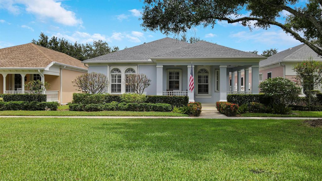 Photo of 117 Poinciana Drive, Jupiter, FL 33458 (MLS # R11114548)