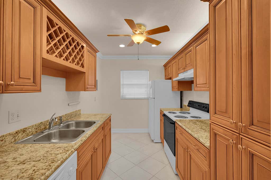 Photo of 2340 SW 22nd Avenue #306, Delray Beach, FL 33445 (MLS # R11126251)