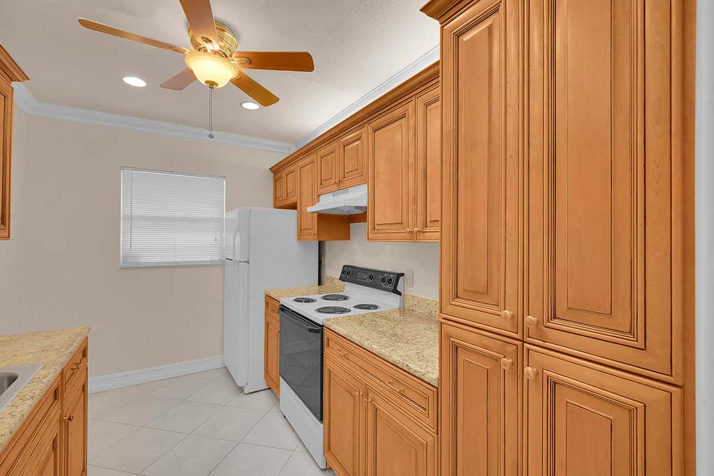Photo of 2340 SW 22nd Avenue #306, Delray Beach, FL 33445 (MLS # R11126251)