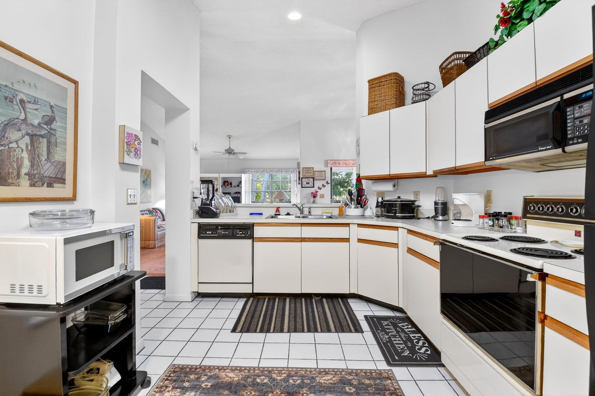 LUCERNE PARK CONDOS 1, 1A - Residential