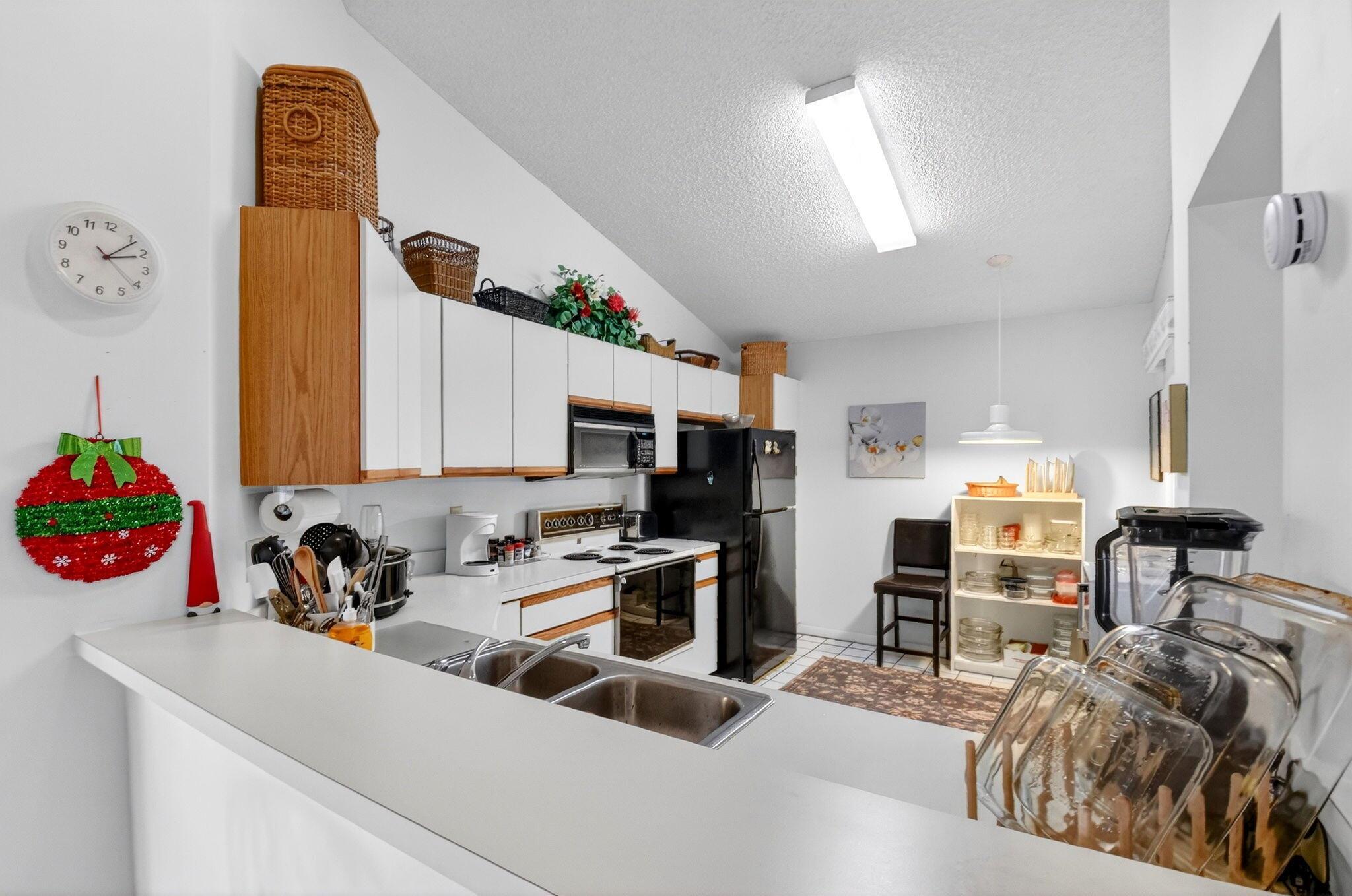 LUCERNE PARK CONDOS 1, 1A - Residential