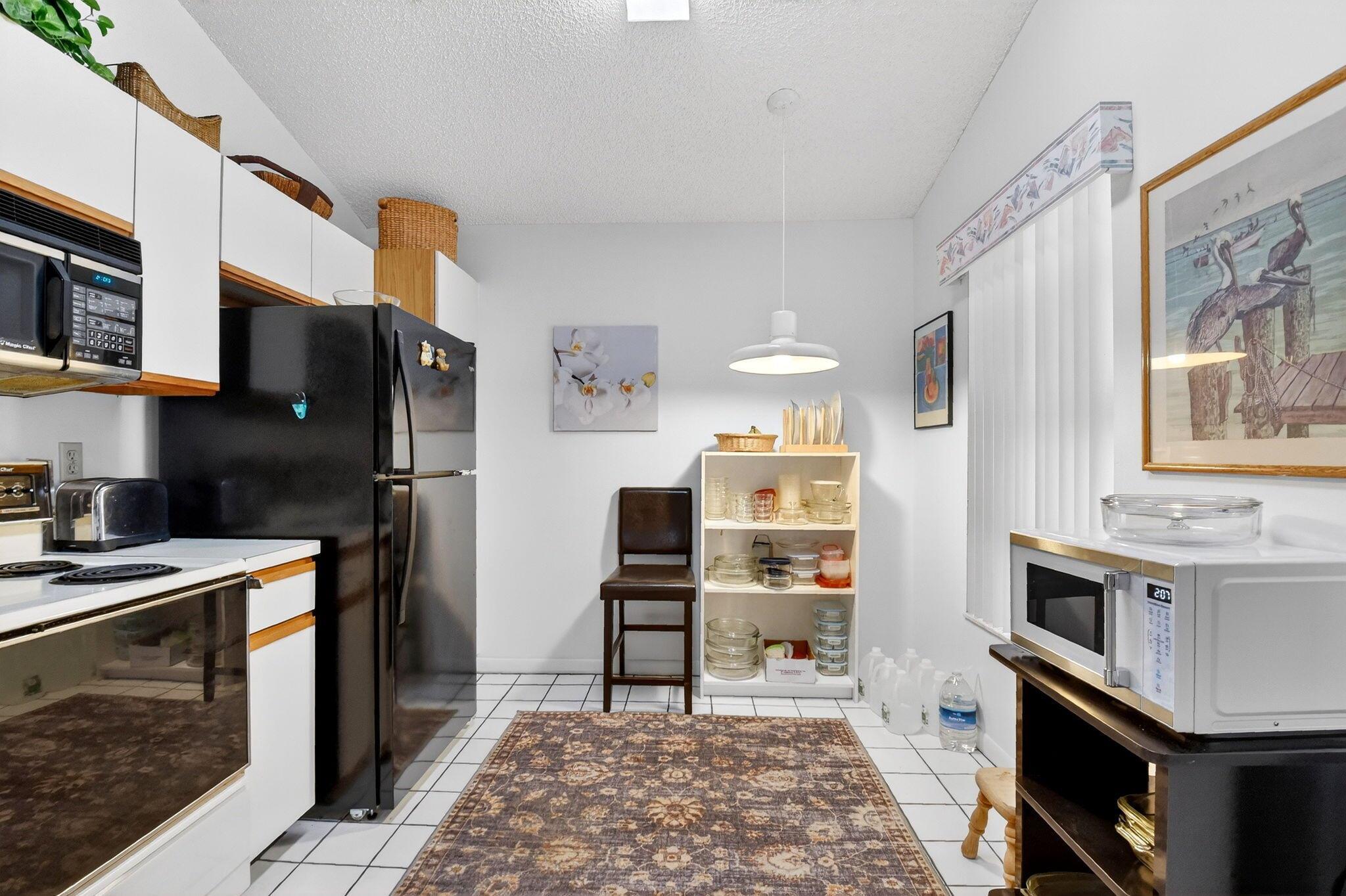 LUCERNE PARK CONDOS 1, 1A - Residential