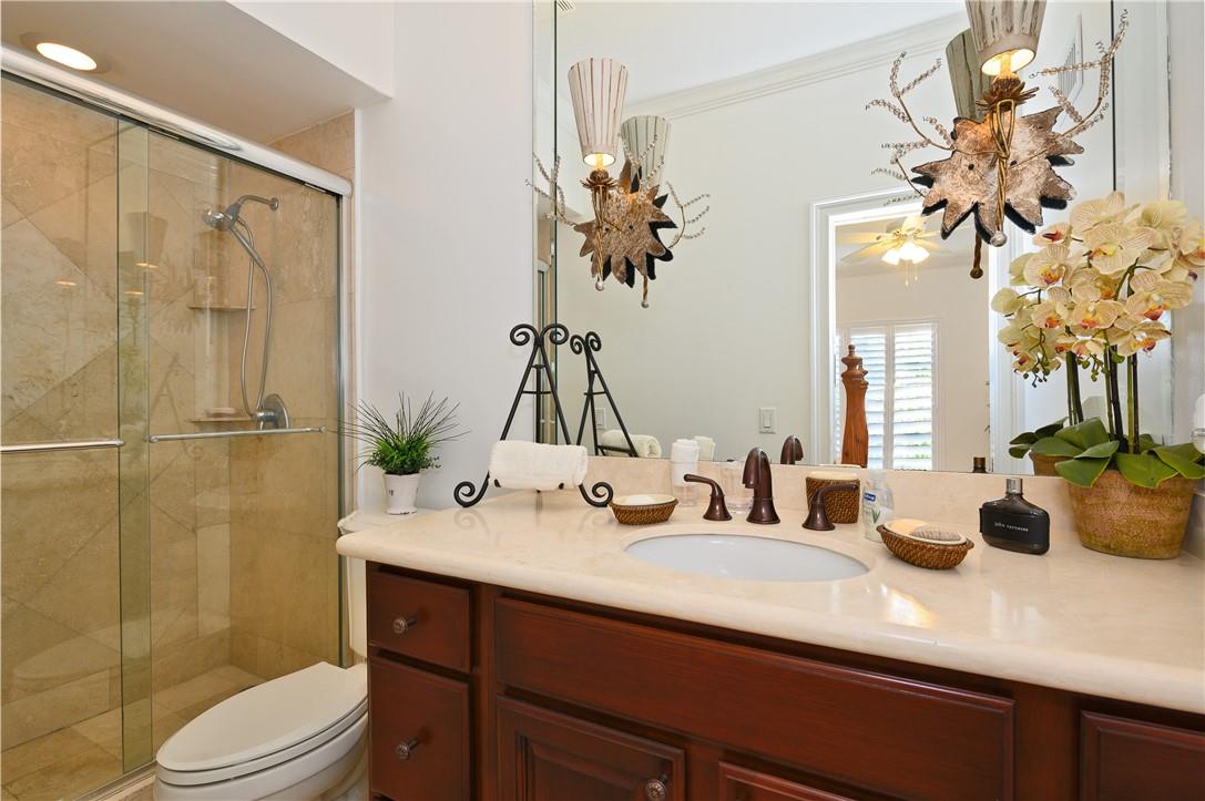 BAY COLONY - Residential