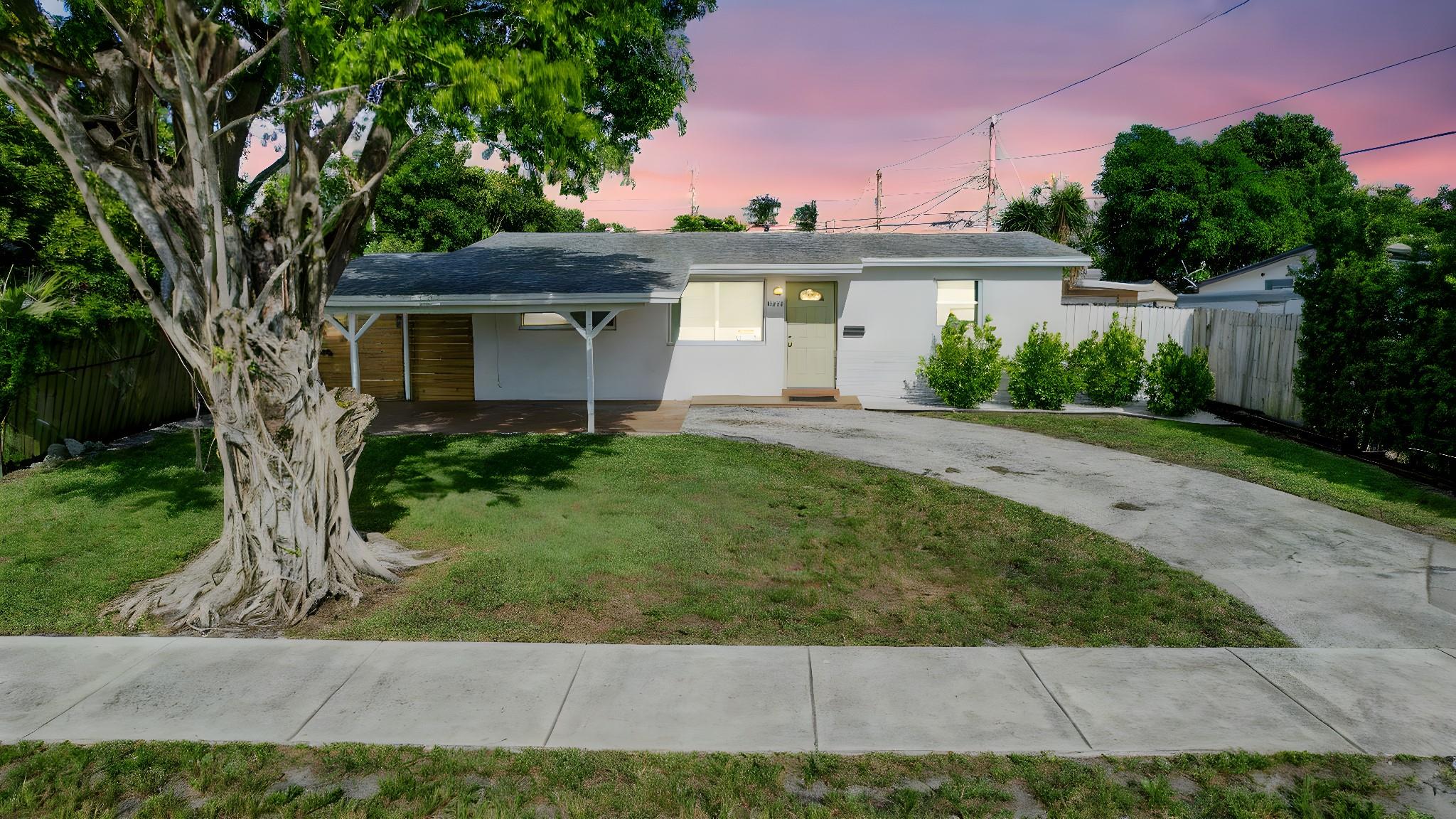 4106 NW 12th Ter