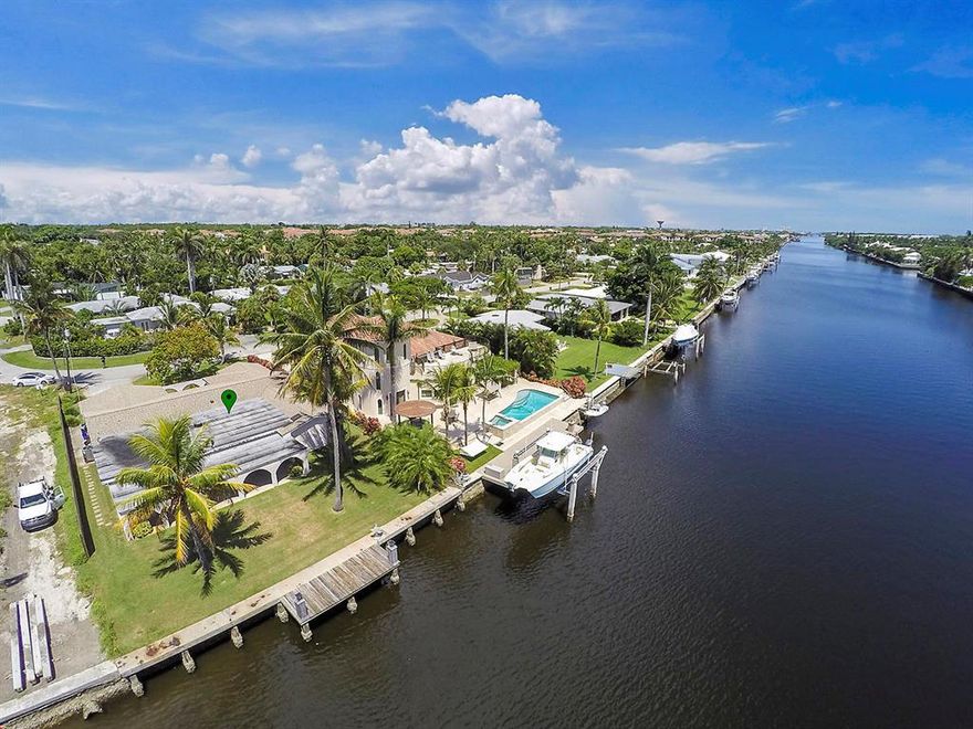 Fantastic Intracoastal views from this 3/2 in Delray Beach. Solid candidate for renovation or the perfect lot for your dream build. 10 minutes from hot Atlantic Ave. close to shopping and restaurants. Easy access to PBI. Trade Winds Estates is a small quiet neighborhood with some of the best values in the Delray Beach area. Others have recently discovered this Intracoastal jewel with many new high end homes being built.