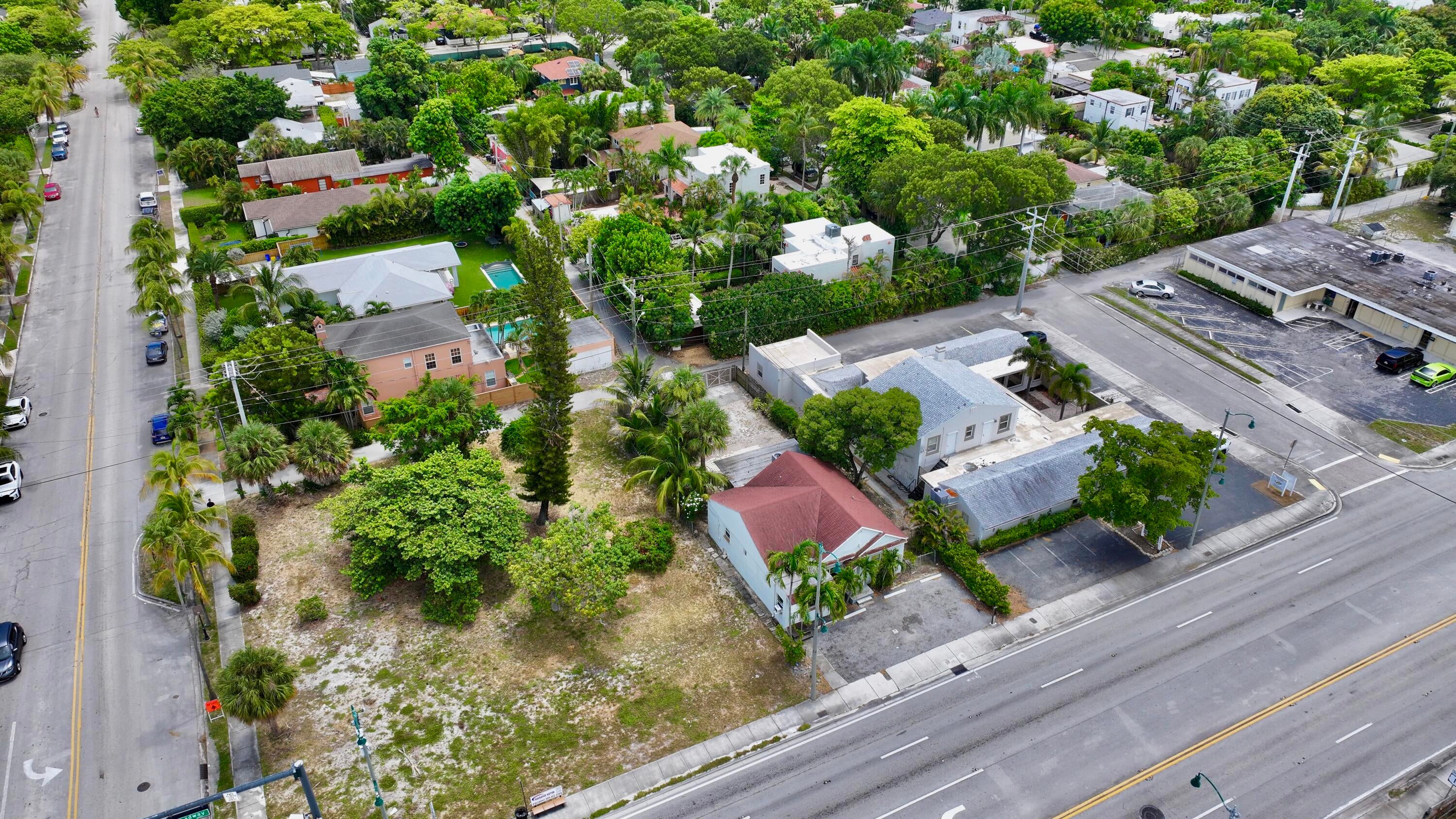 3608 Broadway Avenue