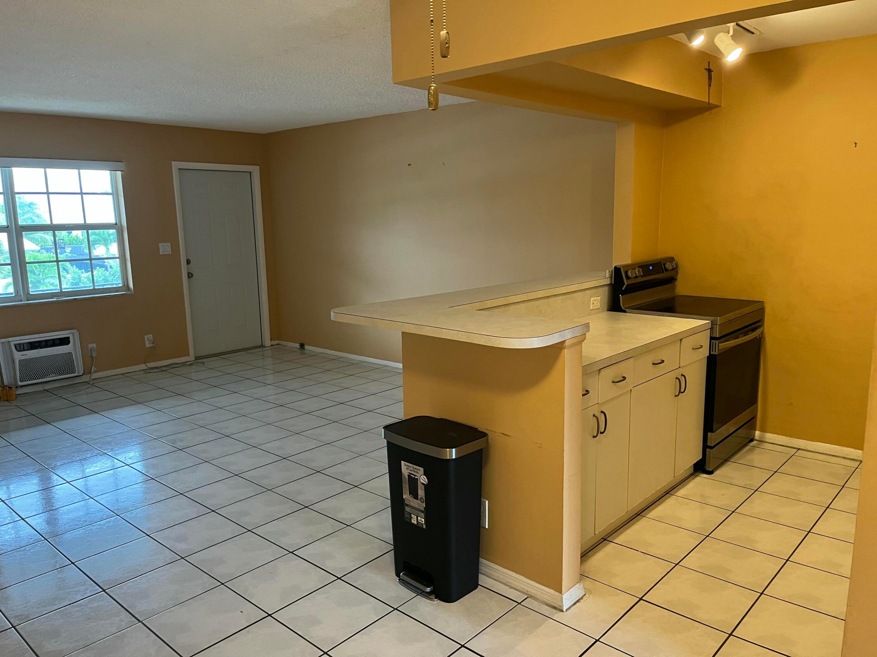 PARK RIDGE NORTH APTS CONDO - Residential