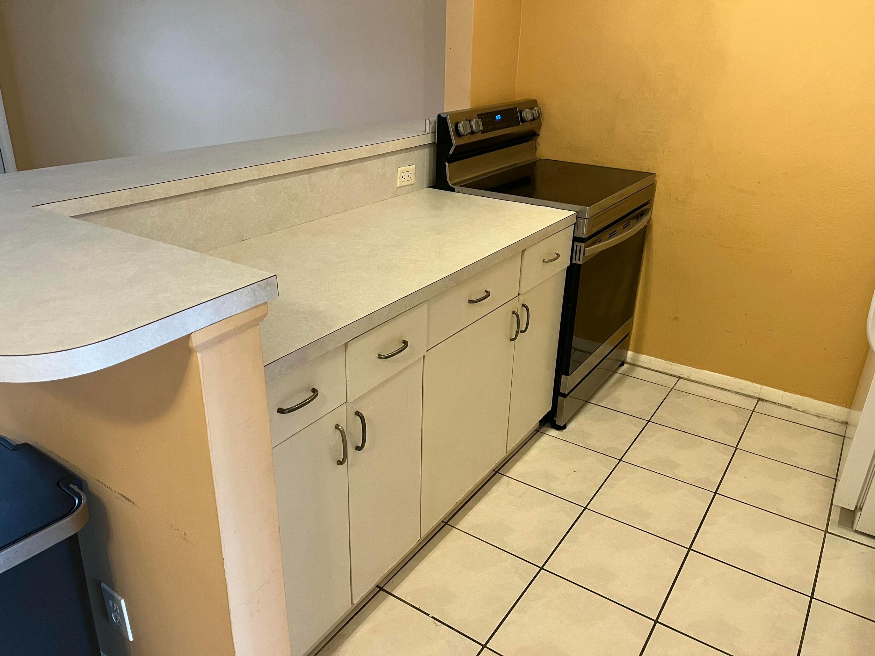 PARK RIDGE NORTH APTS CONDO - Residential