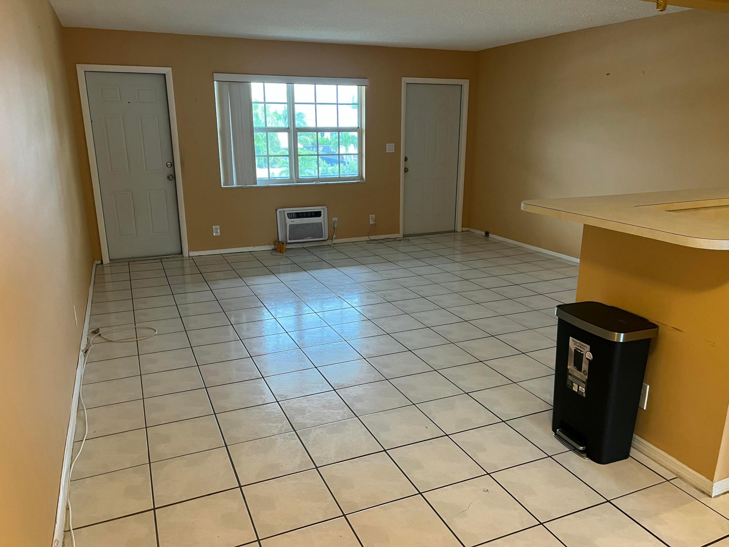 PARK RIDGE NORTH APTS CONDO - Residential