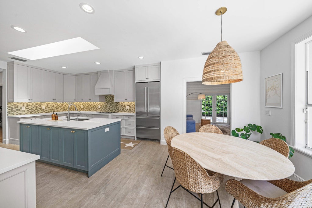 Photo of 2815 HAMPTON Circle E, Delray Beach, FL 33445 (MLS # B26067080)