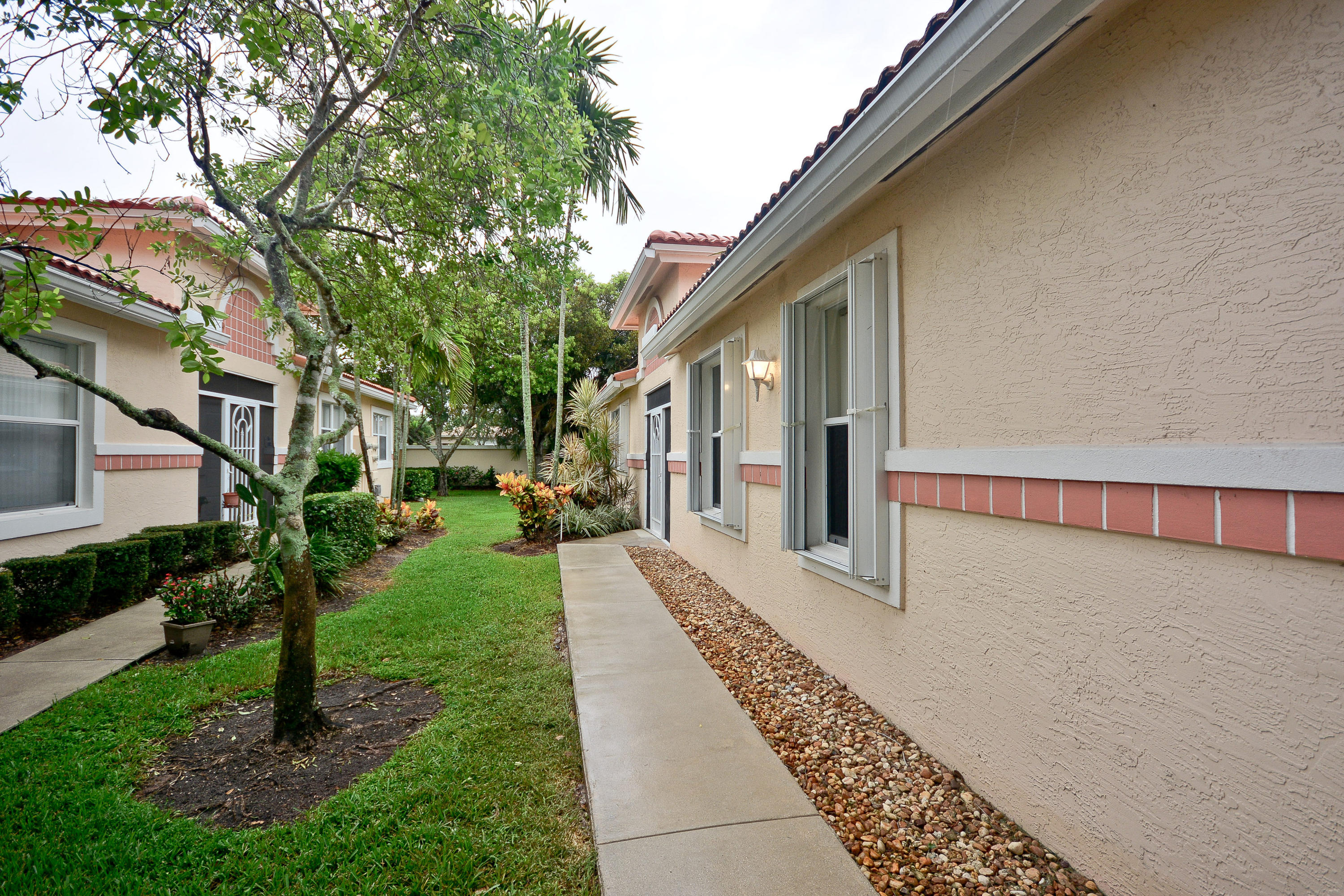 Coral Lakes - Residential