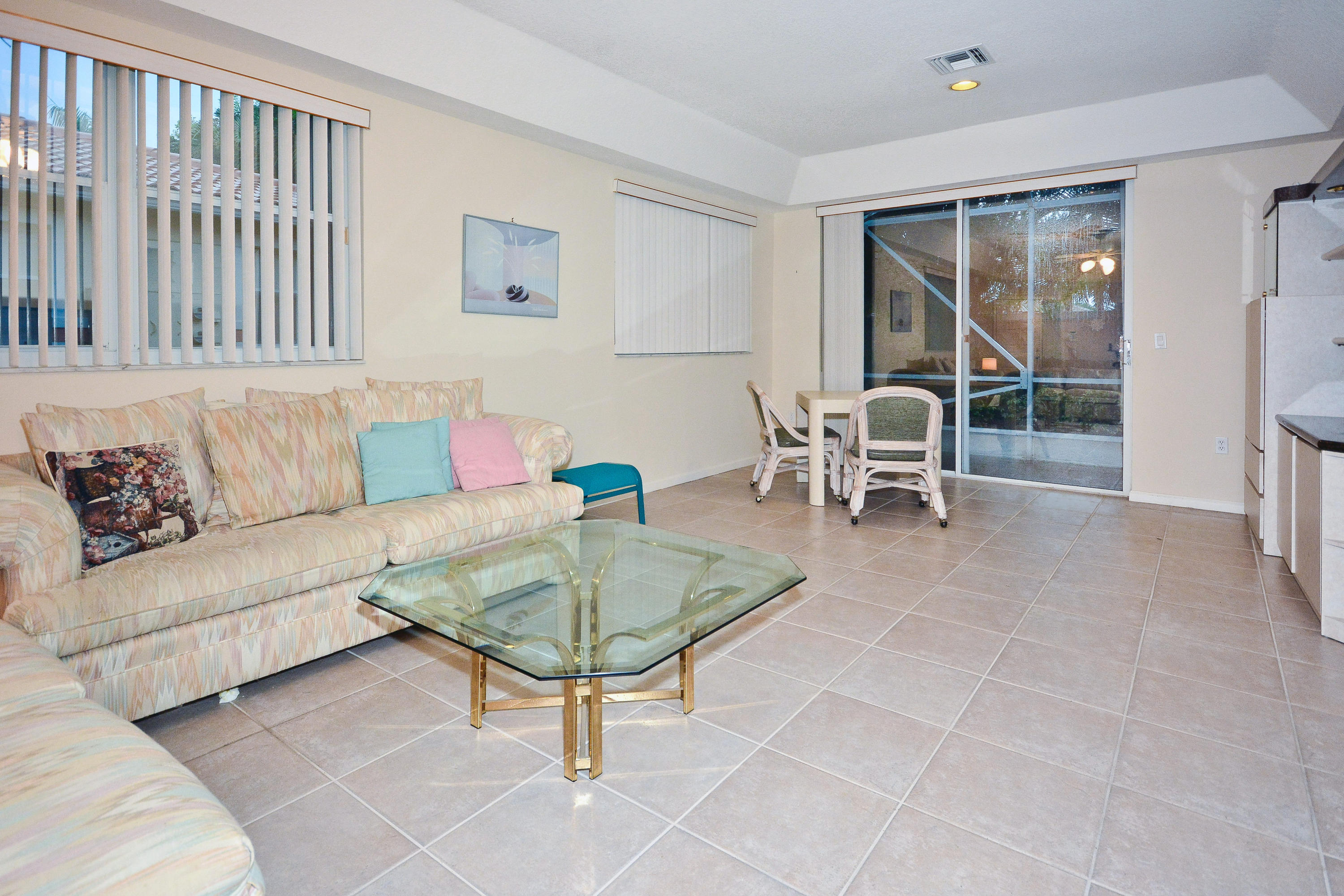 Coral Lakes - Residential