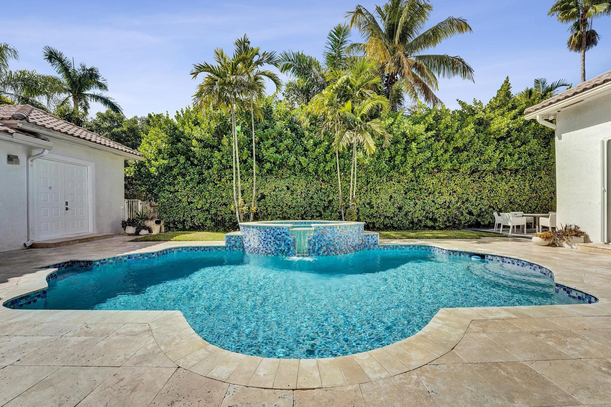 PEMBROKE FALLS -PHASE 4 1 - Residential