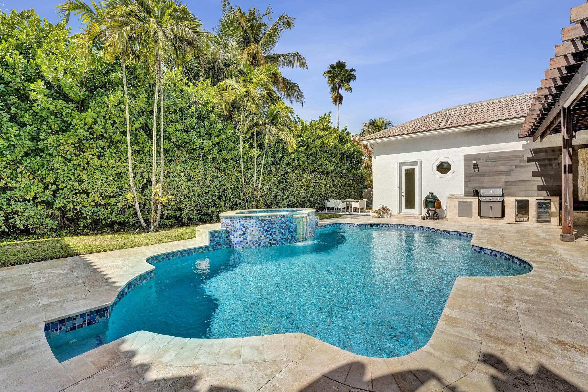 PEMBROKE FALLS -PHASE 4 1 - Residential