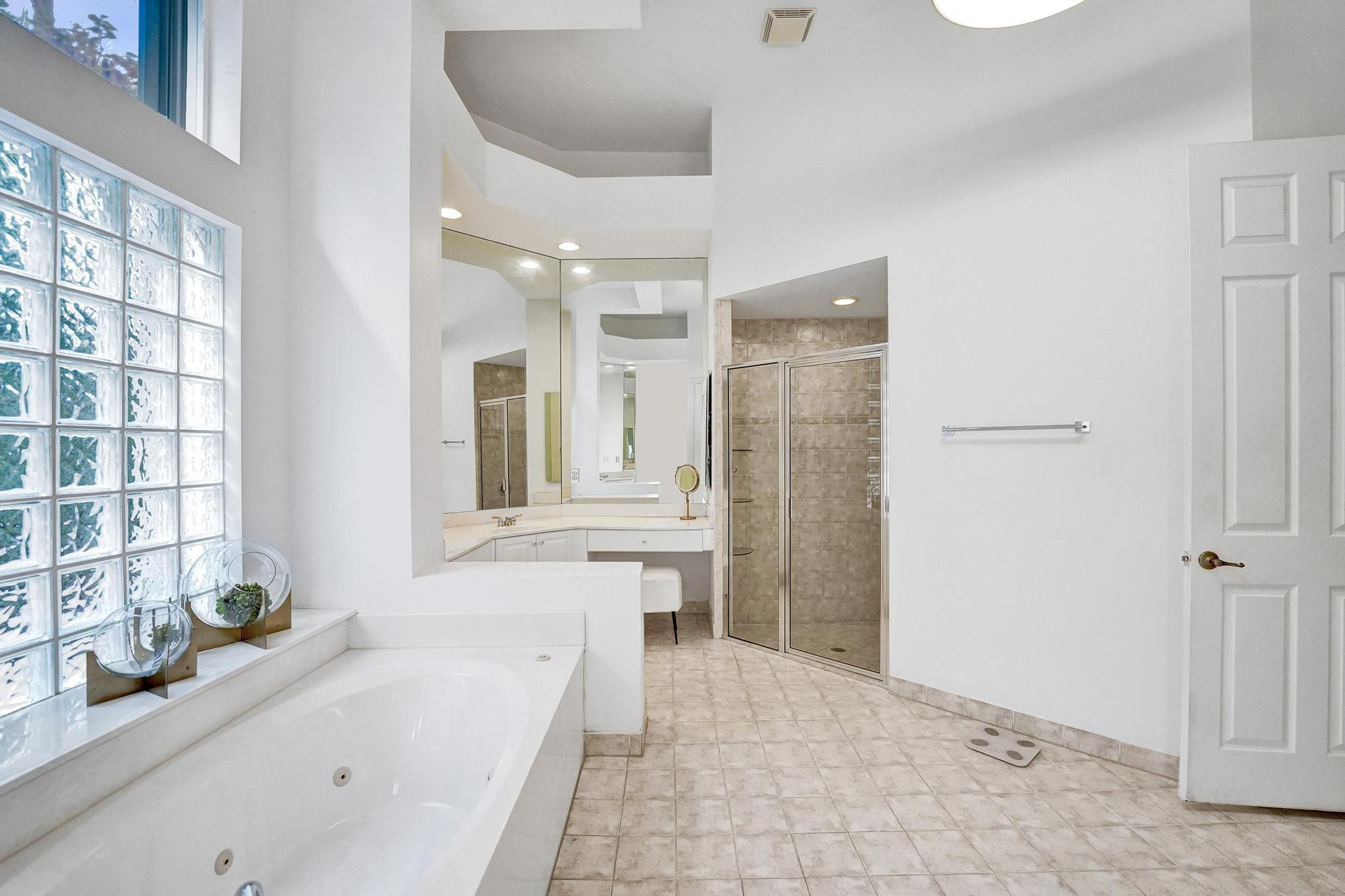 PEMBROKE FALLS -PHASE 4 1 - Residential