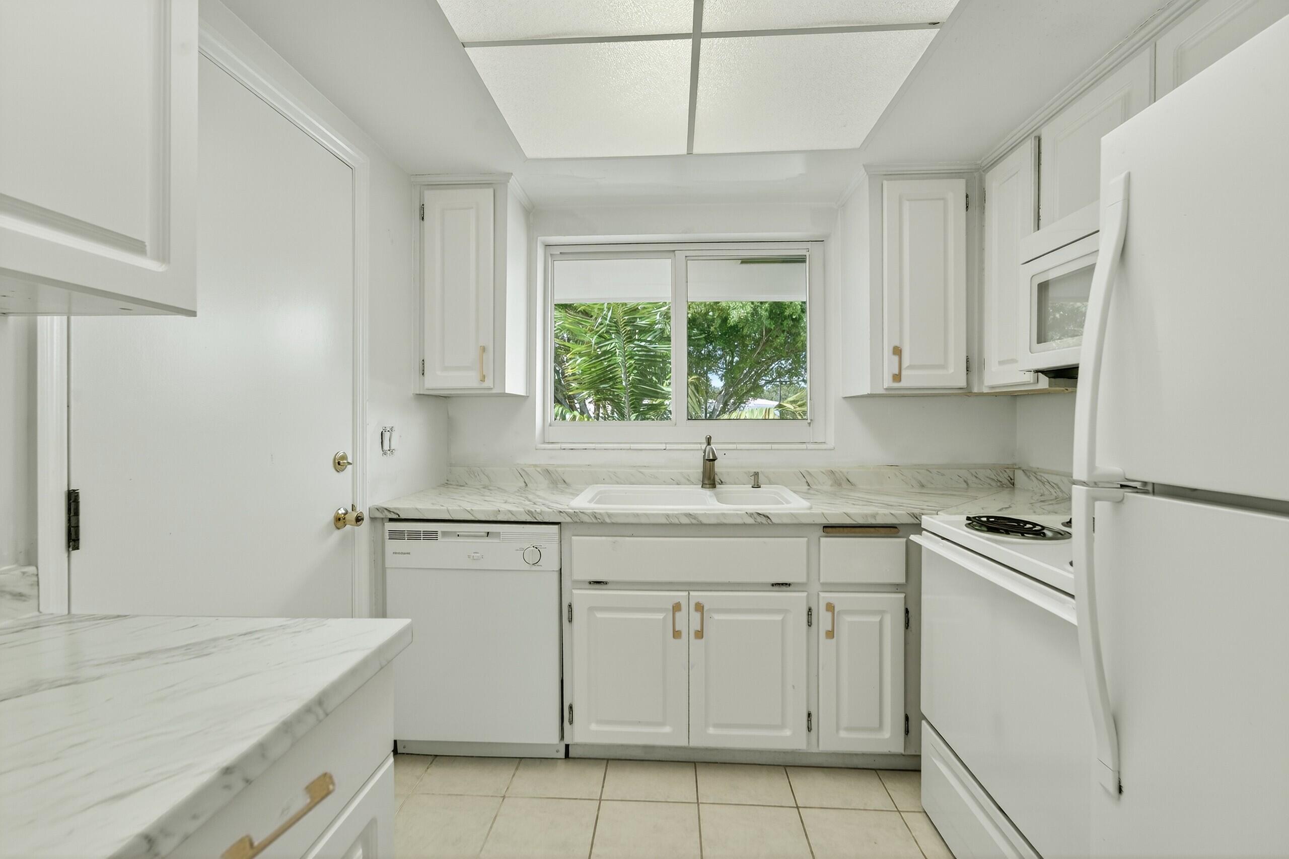 BLAIR HOUSE CONDO A - Residential