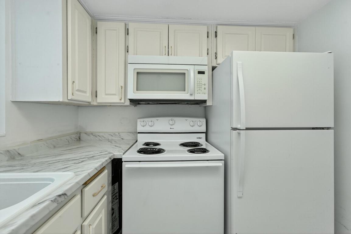 BLAIR HOUSE CONDO A - Residential