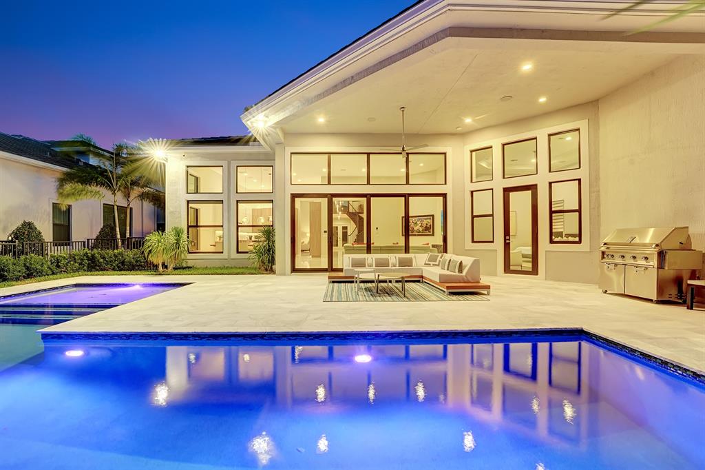 ROYAL PALM POLO - Residential