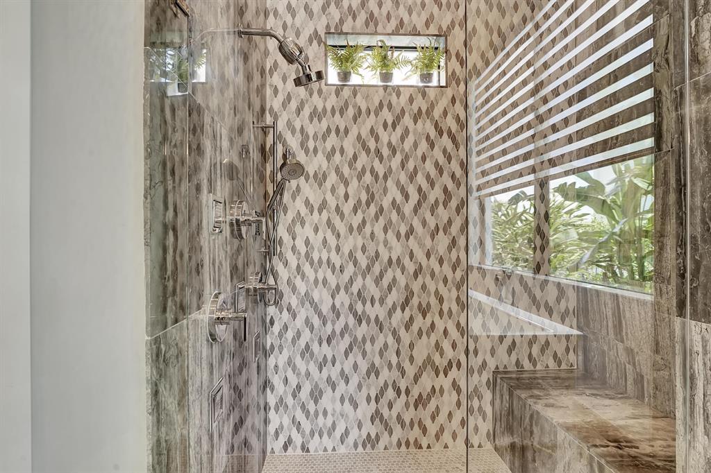 ROYAL PALM POLO - Residential