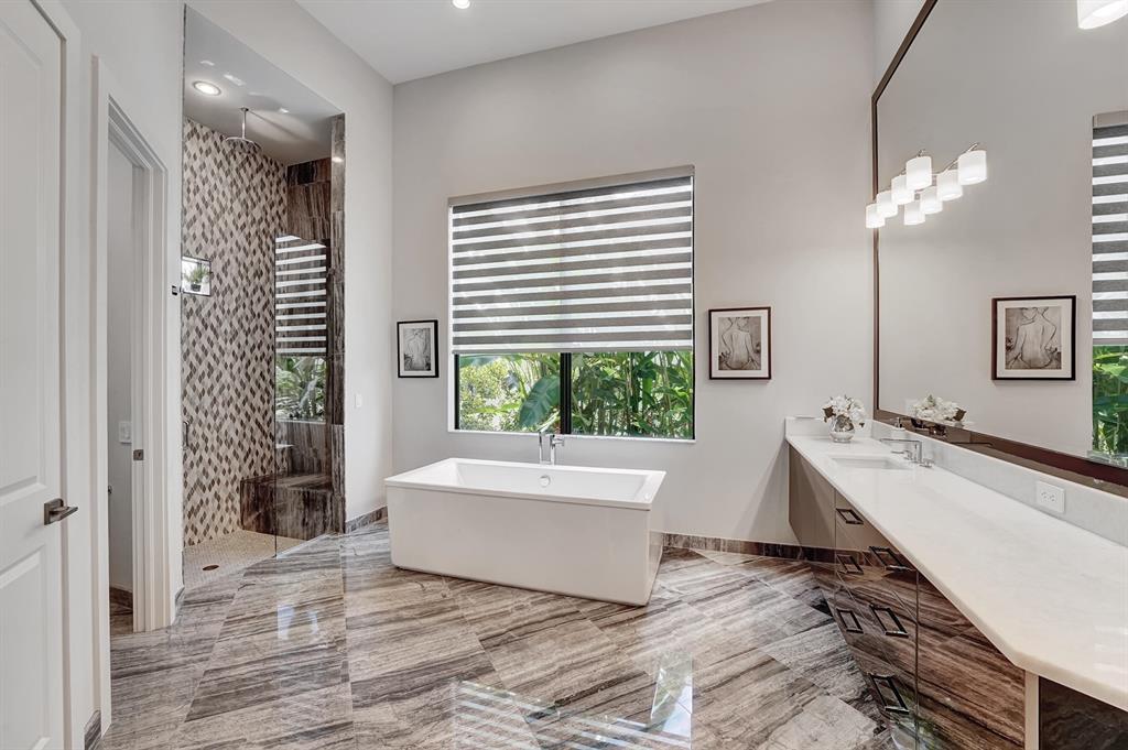 ROYAL PALM POLO - Residential