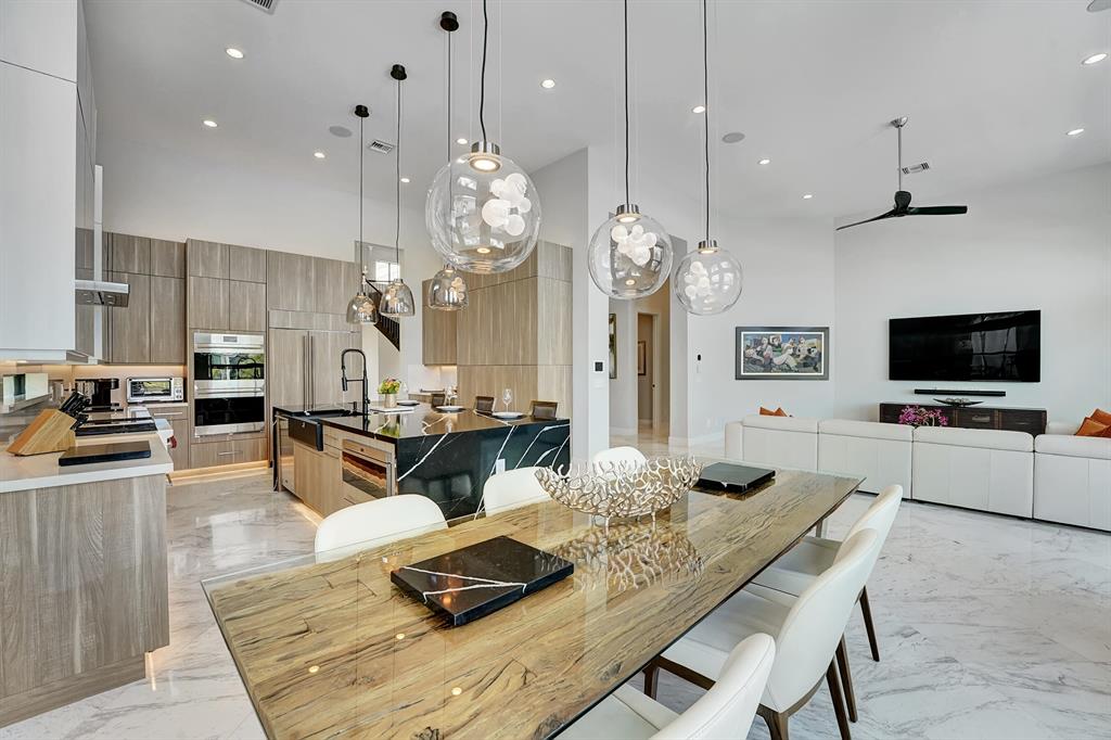 ROYAL PALM POLO - Residential