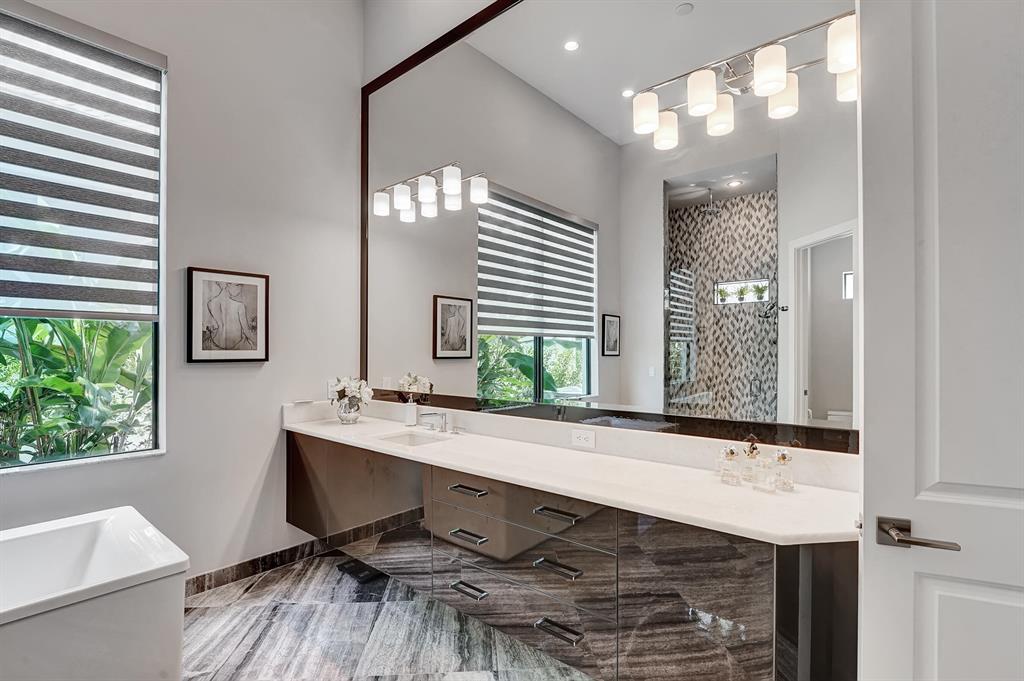 ROYAL PALM POLO - Residential