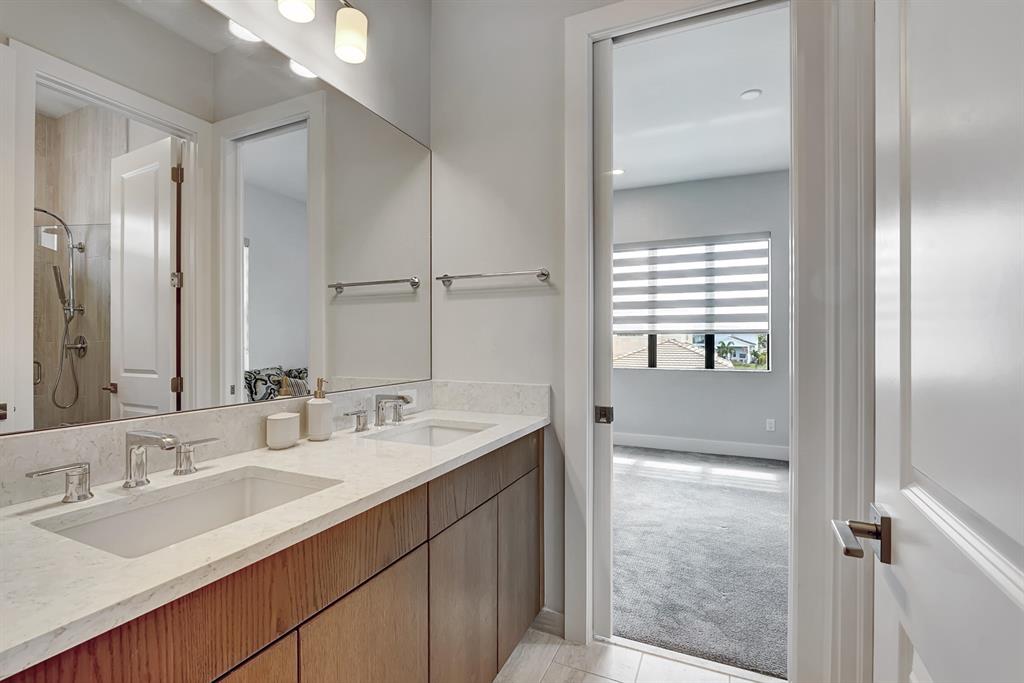 ROYAL PALM POLO - Residential