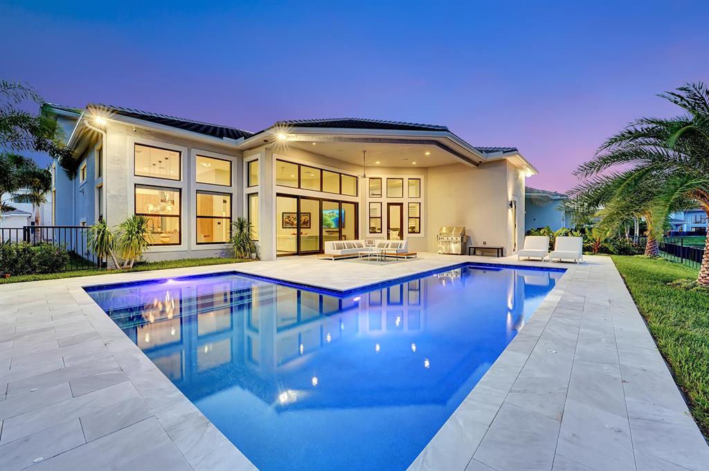 ROYAL PALM POLO - Residential