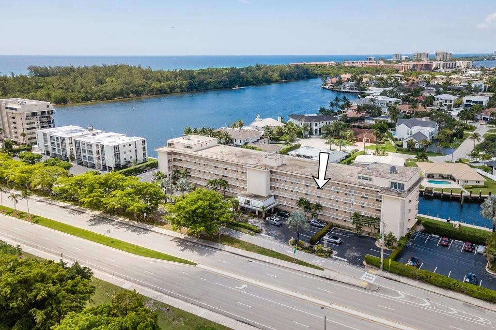 BOCA HOUSE CONDO - Residential