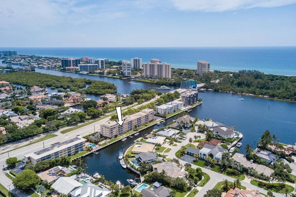 BOCA HOUSE CONDO - Residential