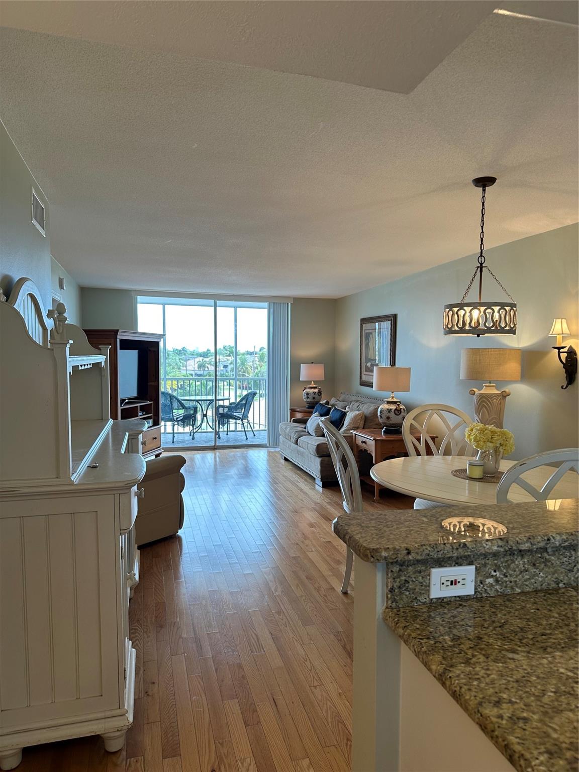BOCA HOUSE CONDO - Residential