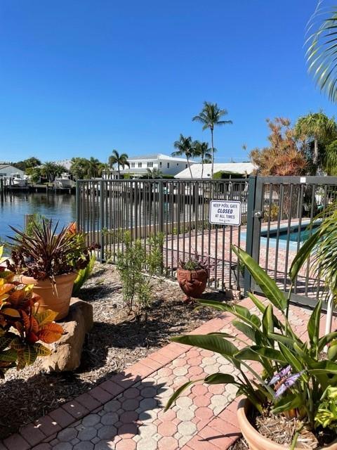 BOCA HOUSE CONDO - Residential