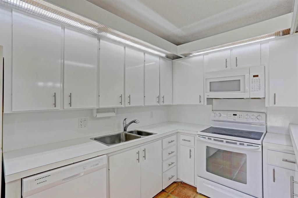 Photo of 1522 15th Court, Palm Beach Gardens, FL 33410 (MLS # R10706855)