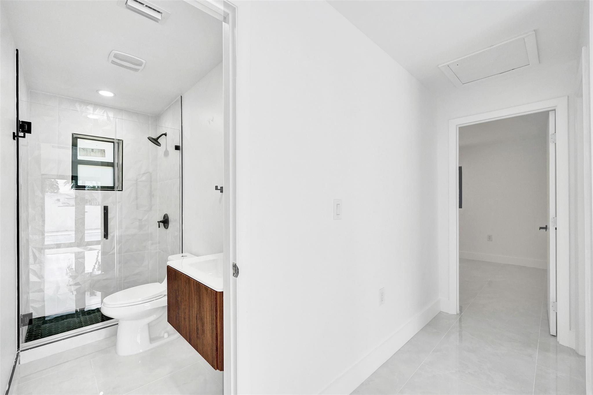 PLAYLAND ISLES - Residential Lease